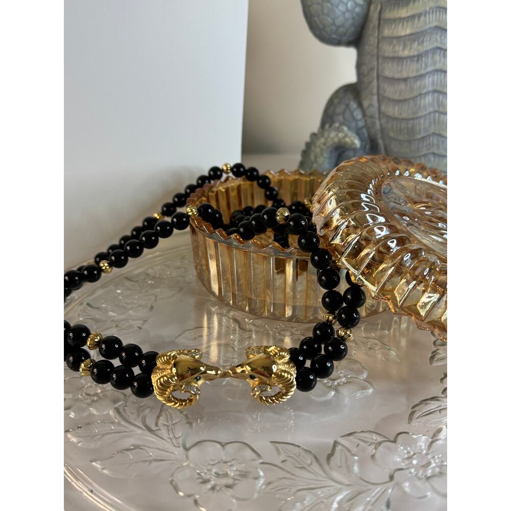 Vintage 1987 Avon Kenneth J Lane rams head necklace.  30” shortest strand.